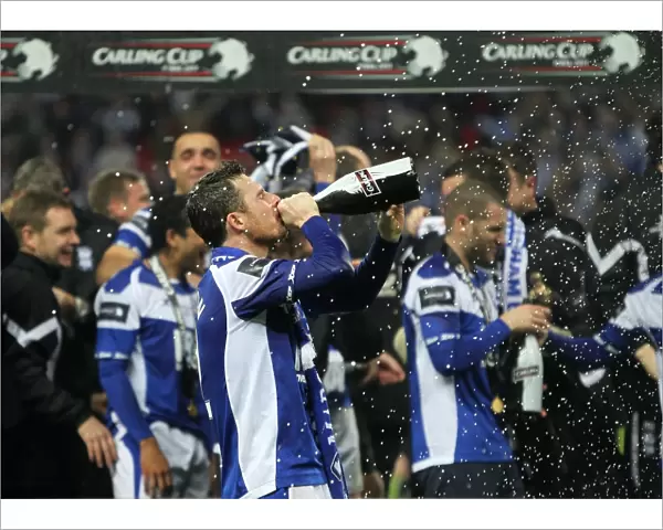 Barry Ferguson's Triumphant Moment: Birmingham City's Carling Cup Victory over Arsenal at Wembley Stadium