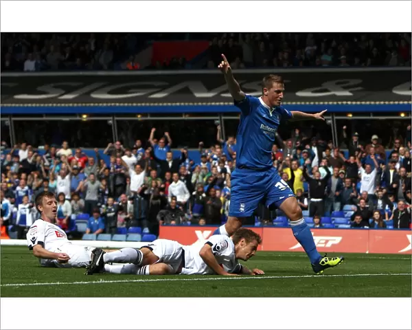 Chris Wood Scores First Goal: Birmingham City's Narrow Defeat Against Millwall (Npower Championship, September 11, 2011)