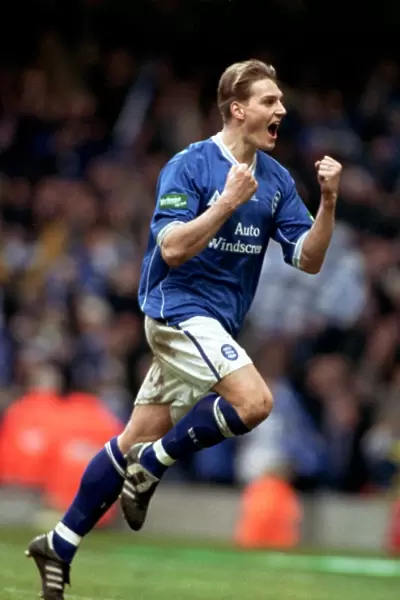 Birmingham City's Darren Purse Saves the Day: Dramatic Penalty Kick Forces Exciting Extra Time in the Worthington Cup Final Against Liverpool (25-02-2001)