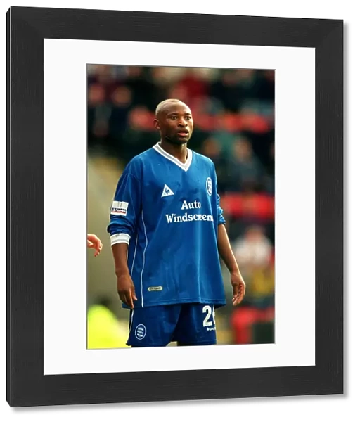 Peter Ndlovu in Action: Birmingham City vs. Crewe Alexandra (Nationwide League Division One, 08-10-2000)
