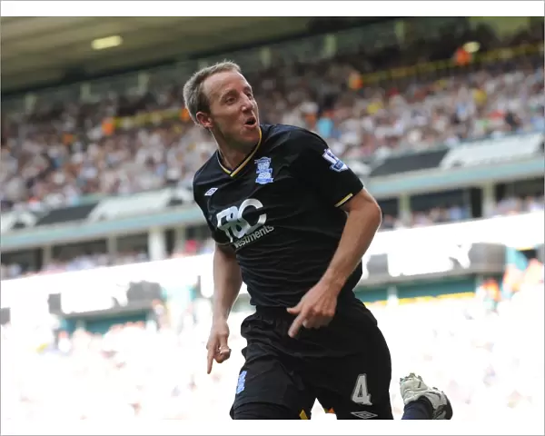 Lee Bowyer's Thrilling Premier League Goal Celebration: Birmingham City vs. Tottenham Hotspur (29-08-2009)