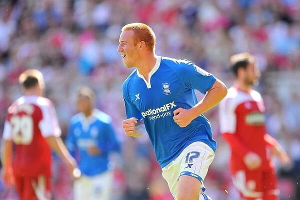 Adam Rooney's Euphoric Penalty Goal: Birmingham City vs. Middlesbrough (Championship 2011)