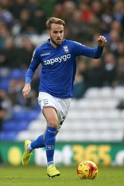 Andrew Shinnie vs. Nottingham Forest: Intense Face-Off in Birmingham City's Sky Bet Championship Match at St. Andrew's