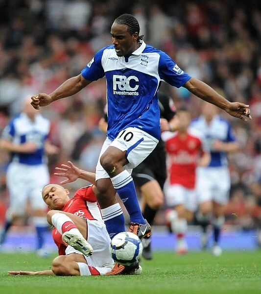 Battleground Emirates: Jerome vs. Gibbs - Premier League Clash between Birmingham City and Arsenal (17-10-2009)
