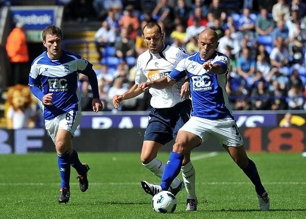 Battling for Control: Carr vs. Petrov - A Premier League Showdown between Birmingham City and Bolton Wanderers (29-08-2010, Reebok Stadium)