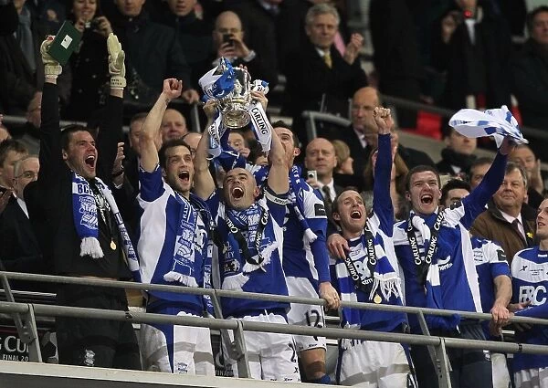 Birmingham City FC: Triumphing at Wembley - Lifting the Carling Cup Against Arsenal
