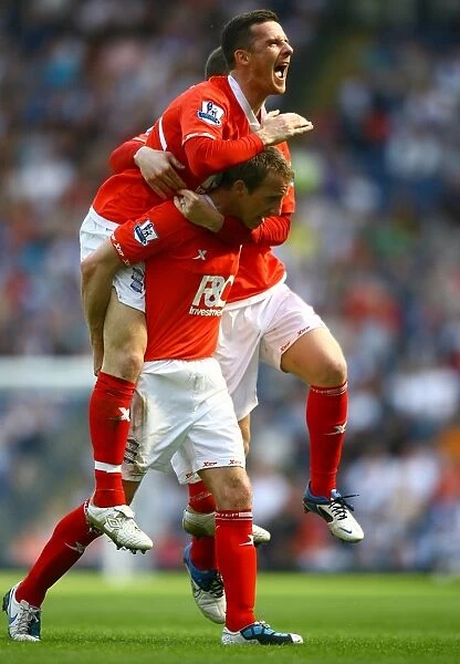 Birmingham City: Lee Bowyer and Barry Ferguson Celebrate Opening Goal Against Blackburn Rovers in Premier League (09-04-2011)