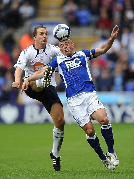 Birmingham City vs. Bolton Wanderers: A Battle for the Ball - Kevin Davies vs. Stephen Carr (Premier League, 09-05-2010, Reebok Stadium)