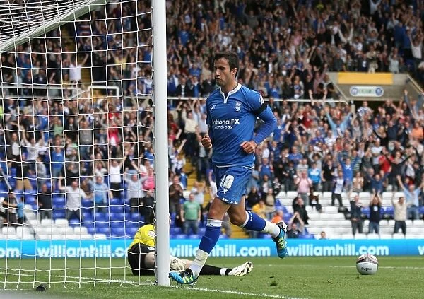 Birmingham City's Keith Fahey Scores the Opener: Birmingham City vs. Coventry City, Npower Championship (13-08-2011)