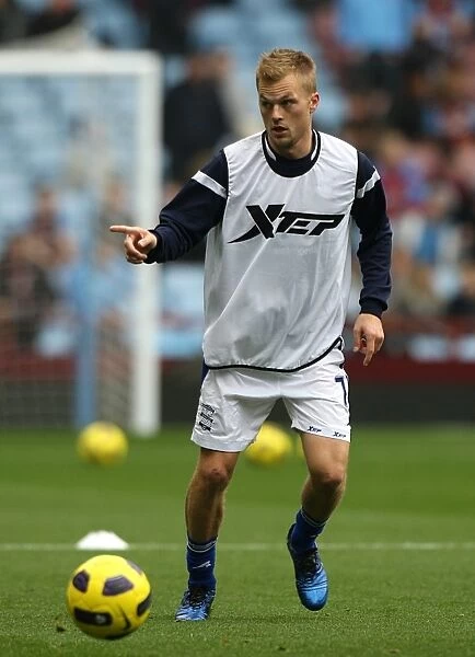 Birmingham City's Sebastian Larsson in Action at Villa Park (31-10-2010)