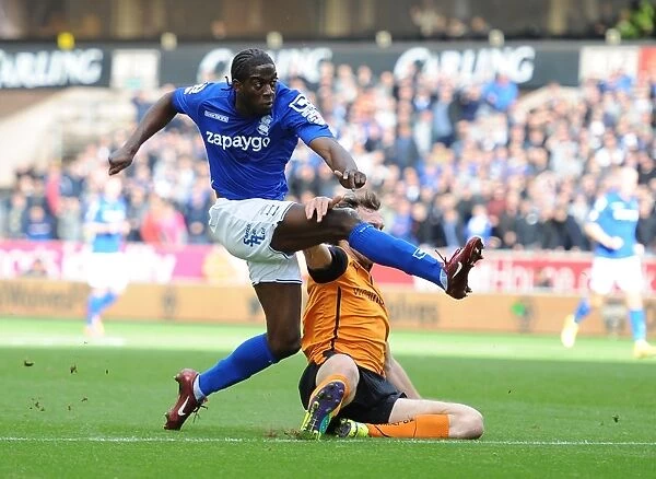 Clayton Donaldson Takes A Shot Against Wolverhampton Wanderers in Sky Bet Championship Match