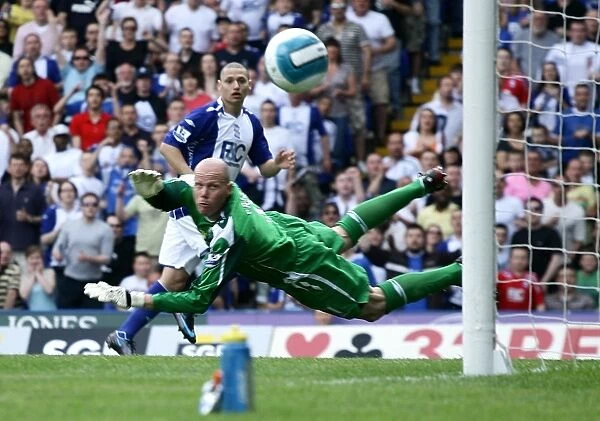 Heartbreaking Miss: Mauro Zarate's Wide Shot vs. Blackburn Rovers (Birmingham City, Premier League, 11-05-2008)