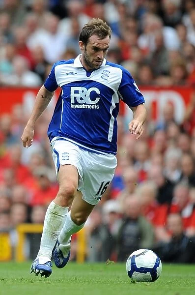 James McFadden vs Manchester United: A Fierce Face-Off at Old Trafford (August 16, 2009)