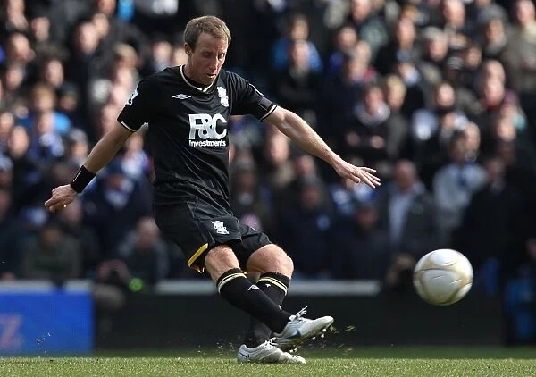 Lee Bowyer in FA Cup Sixth Round Battle: Birmingham City vs. Portsmouth (06-03-2010), Fratton Park