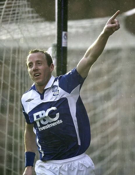 Lee Bowyer's Thrilling Goal Celebration: Birmingham City's First Goal Against Fulham in the Barclays Premier League (November 2009)
