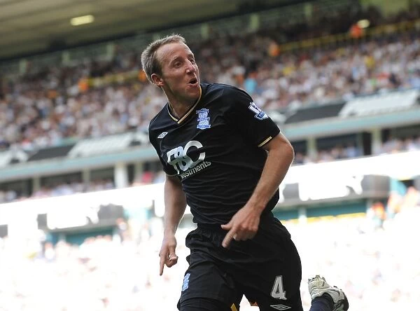 Lee Bowyer's Thrilling Premier League Goal Celebration: Birmingham City vs. Tottenham Hotspur (29-08-2009)