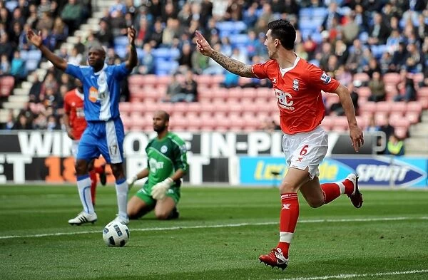 Liam Ridgewell's Premier League Debut Goal: Birmingham City vs. Wigan Athletic (19-03-2011)