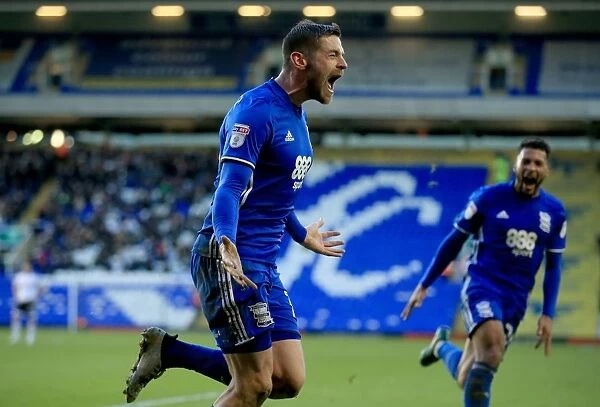 Lukas Jutkiewicz's Thrilling Goal: Birmingham City Takes the Lead Against Fulham in Sky Bet Championship