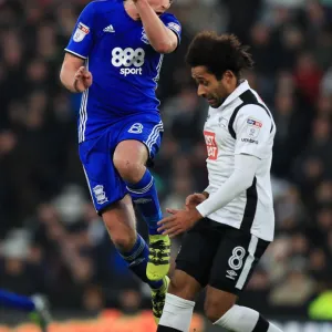 Sky Bet Championship Photographic Print Collection: Sky Bet Championship - Derby County v Birmingham City - iPro Stadium