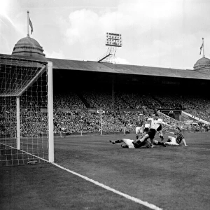 Bert Trautmann's Unforgettable Save: Manchester City's FA Cup Victory Amidst Injury