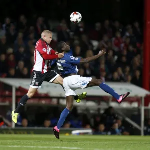 Sky Bet Championship Collection: Sky Bet Championship - Brentford v Birmingham City - Griffin Park