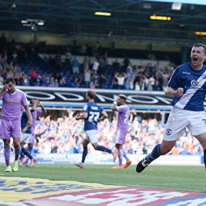 Birmingham City's Paul Caddis Delights in Reading's Missed Penalty (Sky Bet Championship)