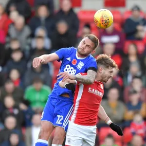 Sky Bet Championship Collection: Sky Bet Championship - Barnsley v Birmingham City - Oakwell