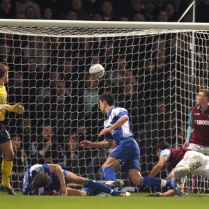 The Road to Wembley Framed Print Collection: 11-01-2011, Carling Cup Semi Final First Leg v West Ham United, Upton Park