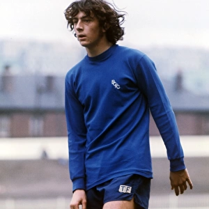 Trevor Francis Leads Birmingham City Against Sheffield United in Division Two: A Classic Football Moment