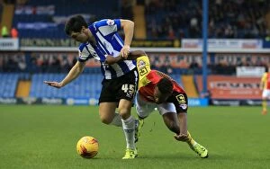 Images Dated 26th December 2015: Battle for Possession: Forestieri vs. Maghoma - Sheffield Wednesday vs