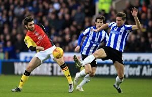 Images Dated 26th December 2015: Battling for Control: Toral vs. Hutchinson - Sheffield Wednesday vs