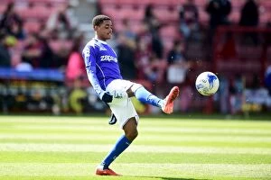 Images Dated 6th April 2015: Reece Brown in Action: Birmingham City vs Bournemouth, Sky Bet Championship